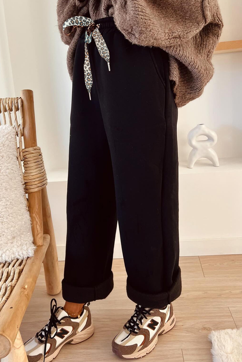 Black Fleece Lined Leopard Drawstring Elastic Waist Solid Pants