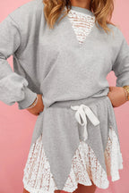 Light Grey Lace Patchwork Drop Shoulder Pullover Drawstring Skort 2pcs Outfit