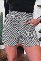 Grey Checkerboard Print Drawstring Elastic Waist Pocketed Shorts