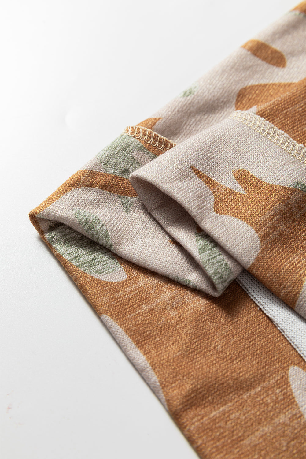 Brown Retro Camouflage Print Exposed Seam Patchwork Drop Shoulder Sweatshirt