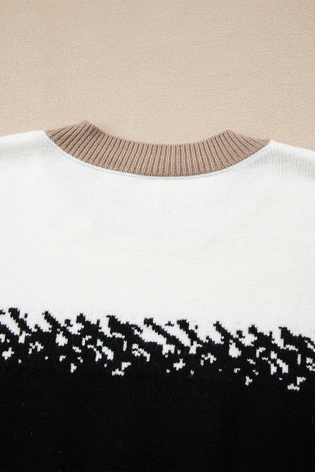 Black Stylish Color Block Pattern Drop Shoulder Sweater