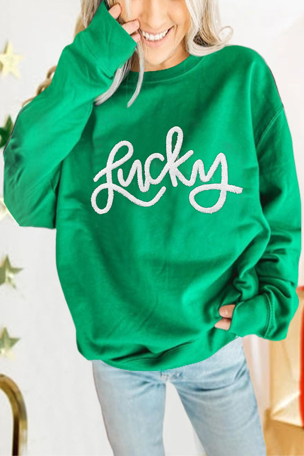 MERRY Graphic Pullover Sweatshirt