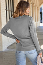Black Solid Exposed Seam Crew Neck Long Sleeve Top