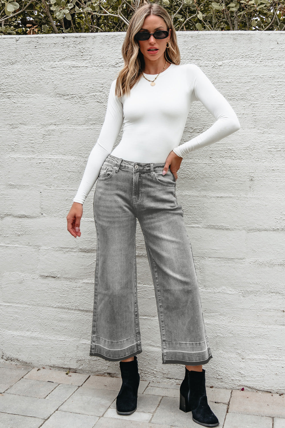 Grey Raw Hem Straight Leg Loose High Waist Jeans