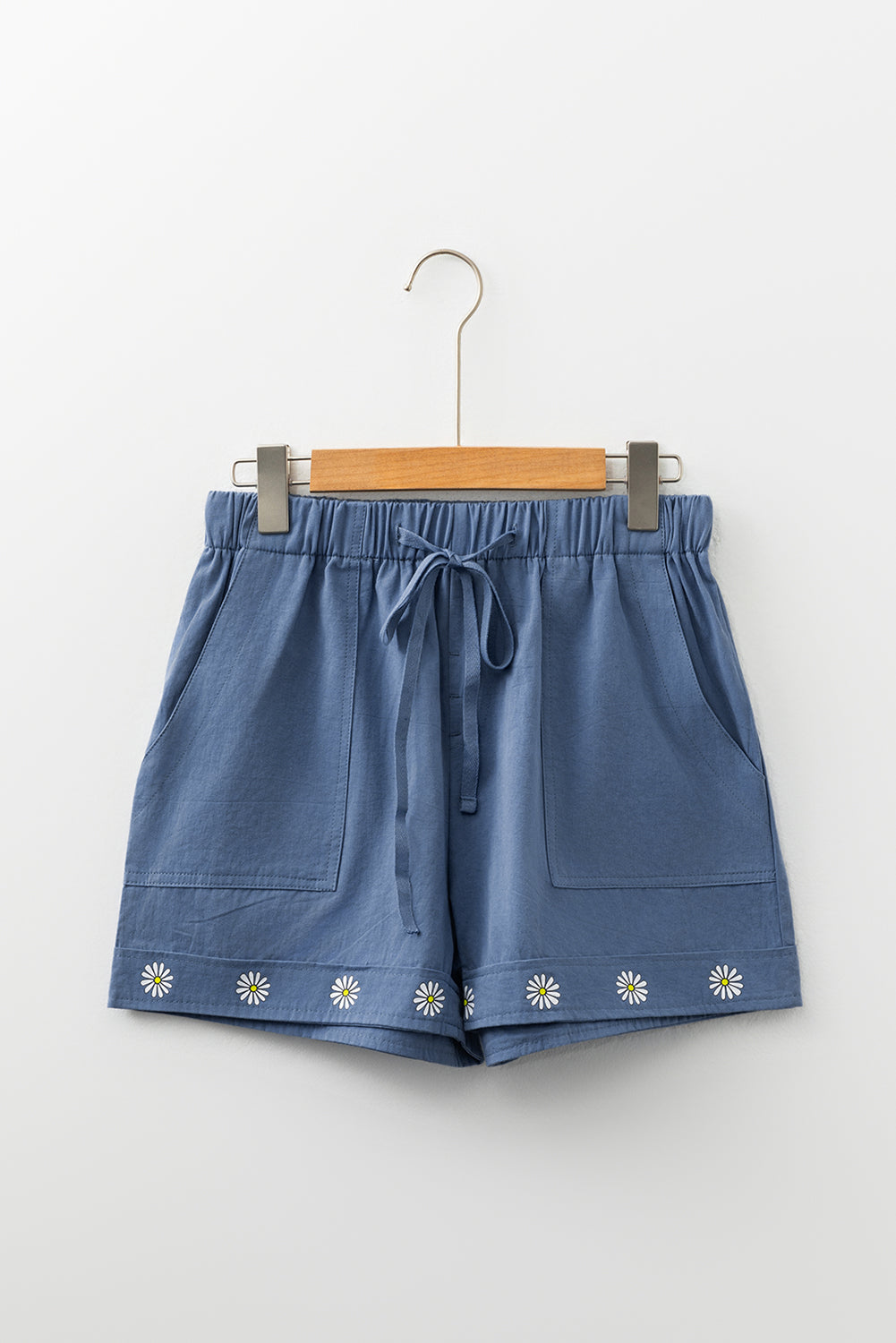 Blue Daisy Print Drawstring Waist Shorts with Pockets