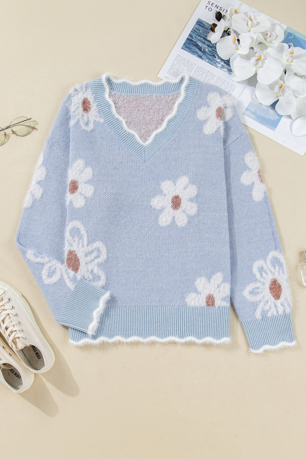 Gray Fuzzy Flower Scalloped V Neck Plus Size Sweater