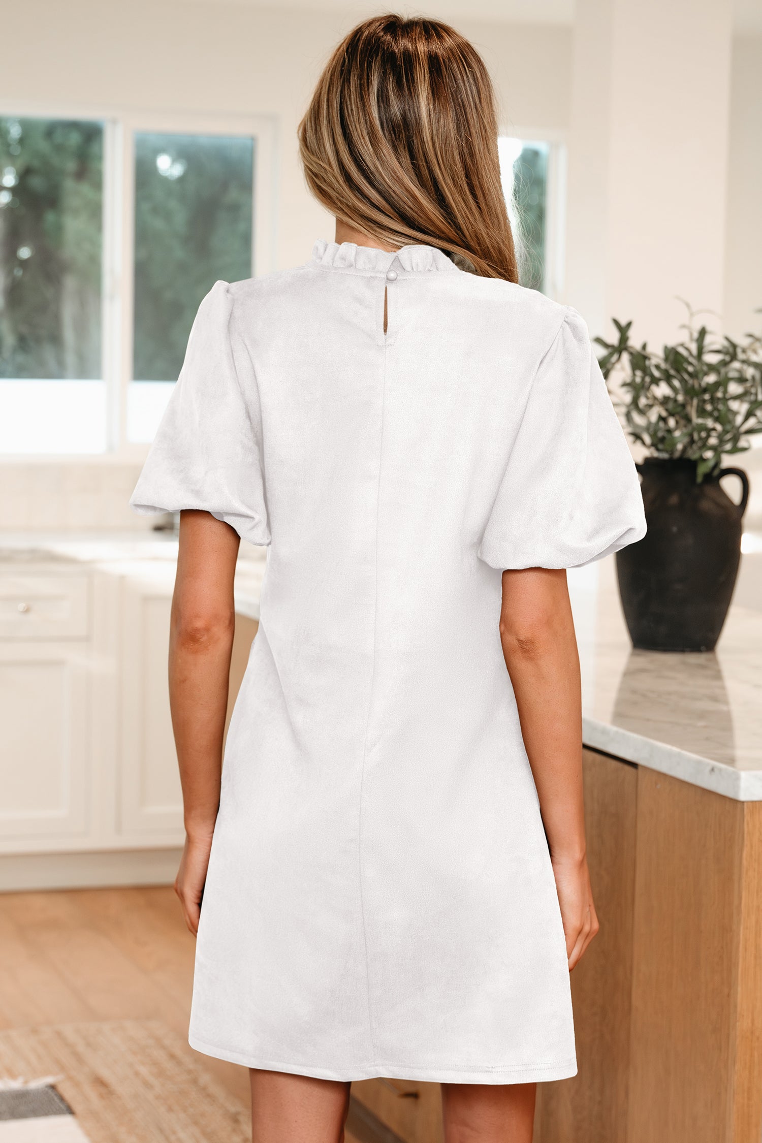 Frilled Round Neck Short Puff Sleeve Shift Mini Dress