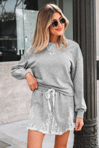Light Grey Lace Patchwork Drop Shoulder Pullover Drawstring Skort 2pcs Outfit