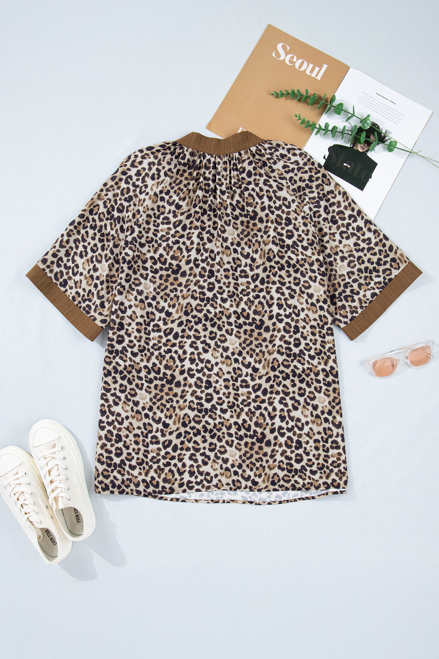 Brown Plus Size Leopard Print Crinkled Colorblock Patchwork V Neck Blouse