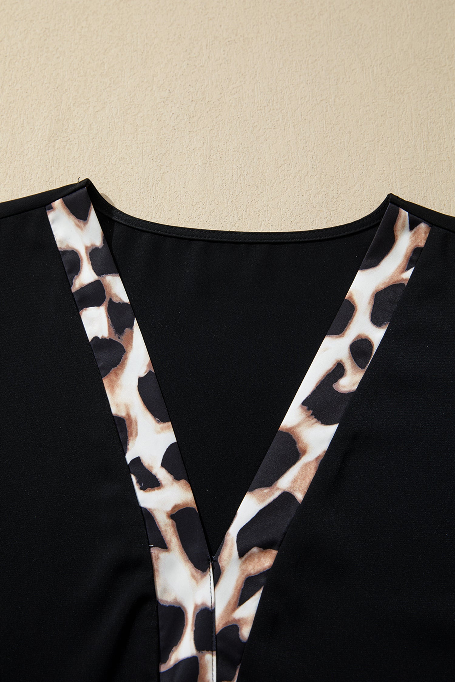 Black Plus Size Leopard Patchwork V Neck 3/4 Sleeve Ruffle Hem Mini Dress