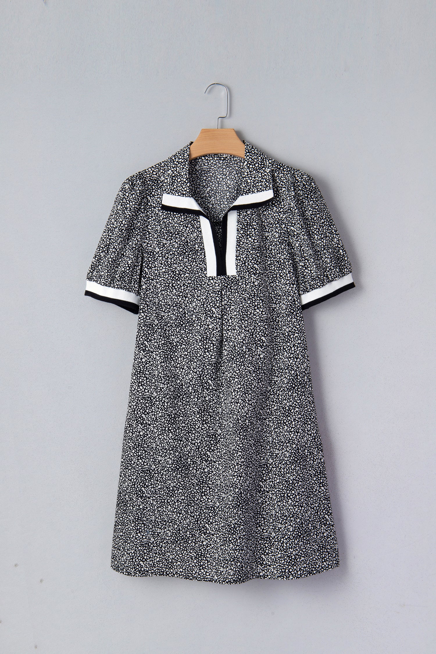 Black Leopard Print Contrast Striped Trim Polo Collar Short Sleeve Dress with Pockets