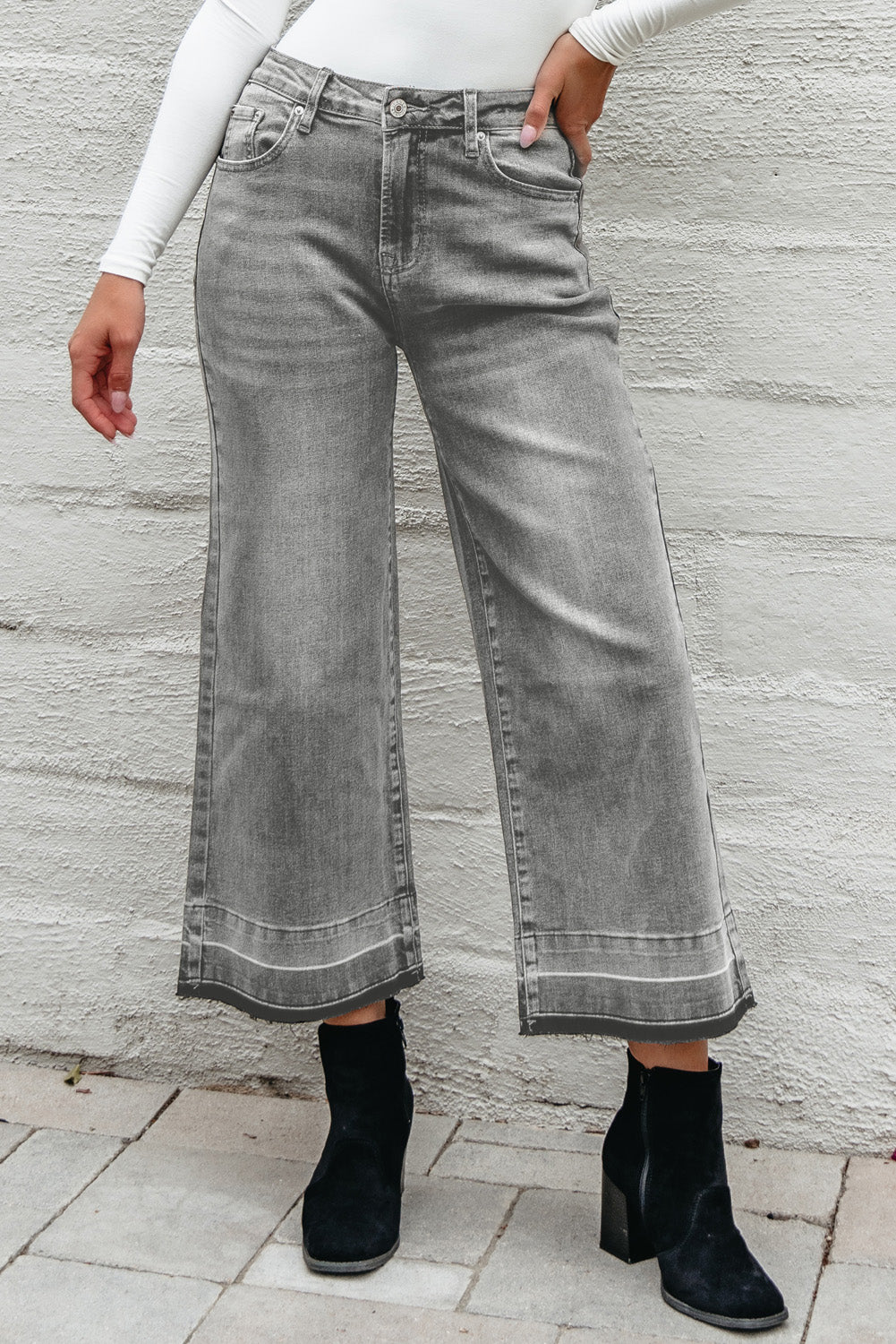 Grey Raw Hem Straight Leg Loose High Waist Jeans