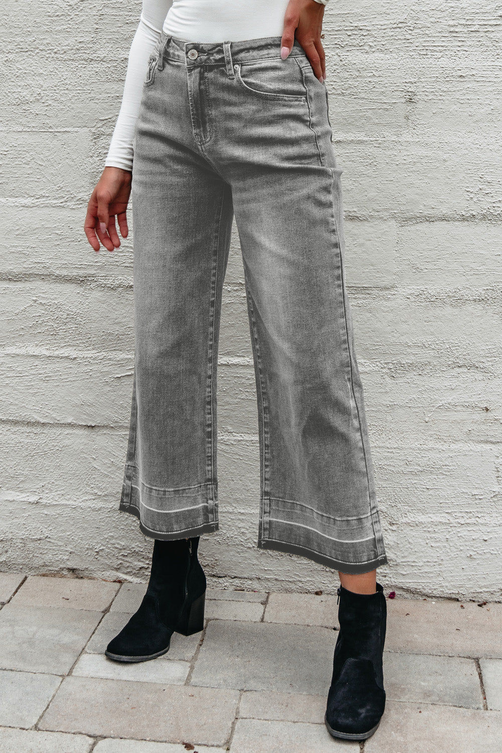 Grey Raw Hem Straight Leg Loose High Waist Jeans