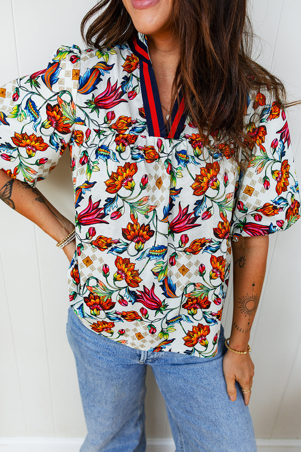 Multicolour Contrasted V Neckline Floral Puff Short Sleeve Blouse