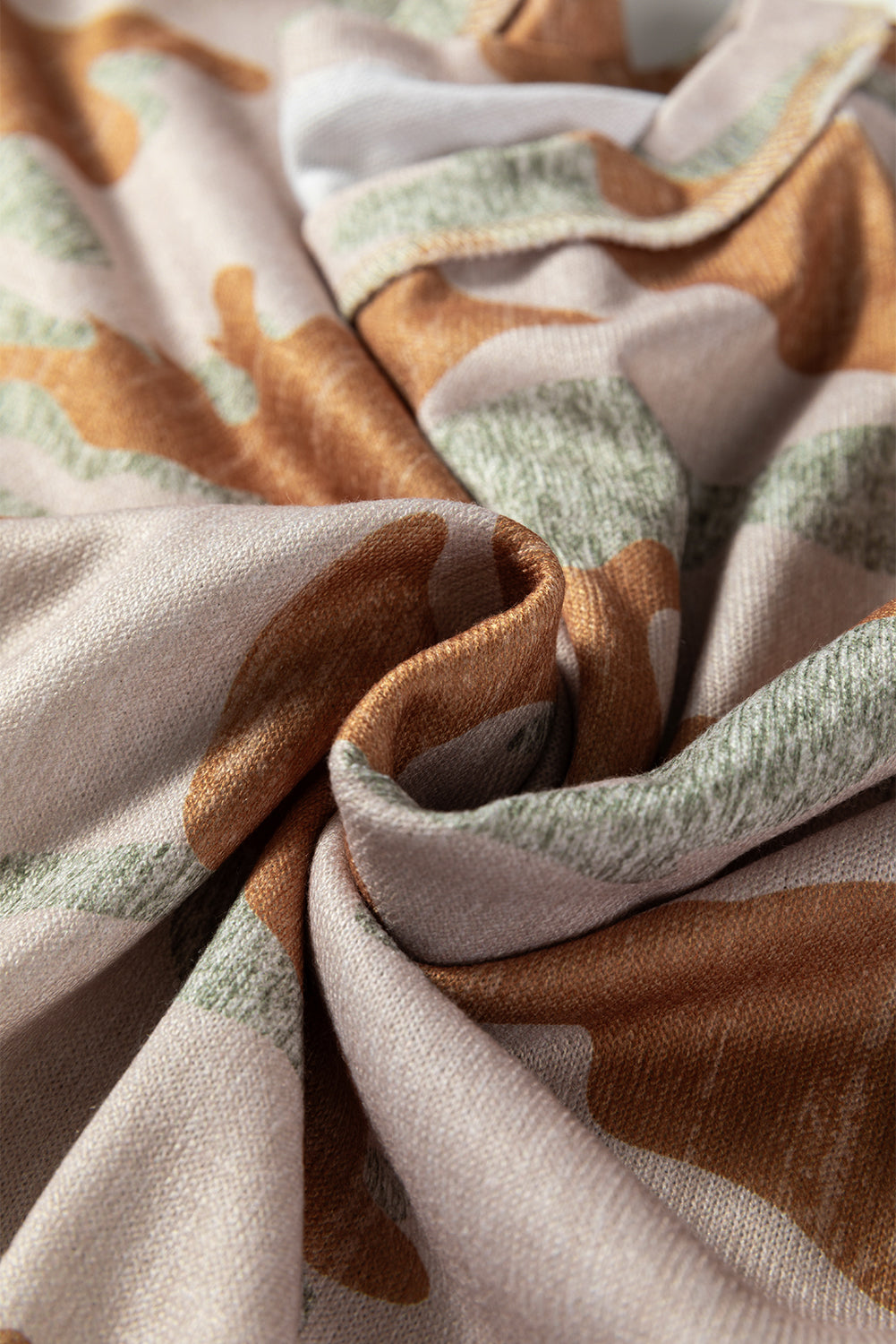 Brown Retro Camouflage Print Exposed Seam Patchwork Drop Shoulder Sweatshirt