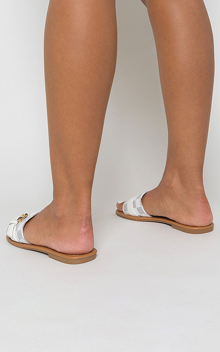 Ariah Open Toe Flat Sandals